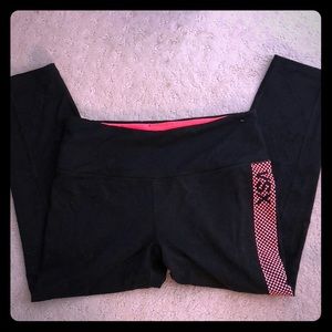 Victoria’s Secret Cropped Legging Orange Stripe